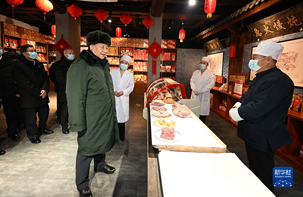 习近平春节前夕赴山西看望慰问基层干部群众 向全国各族人民致以美好的新春祝福21.JPG